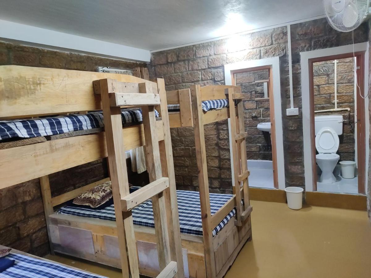 The Rustic Cottage - Homestay Çerapunçi Dış mekan fotoğraf